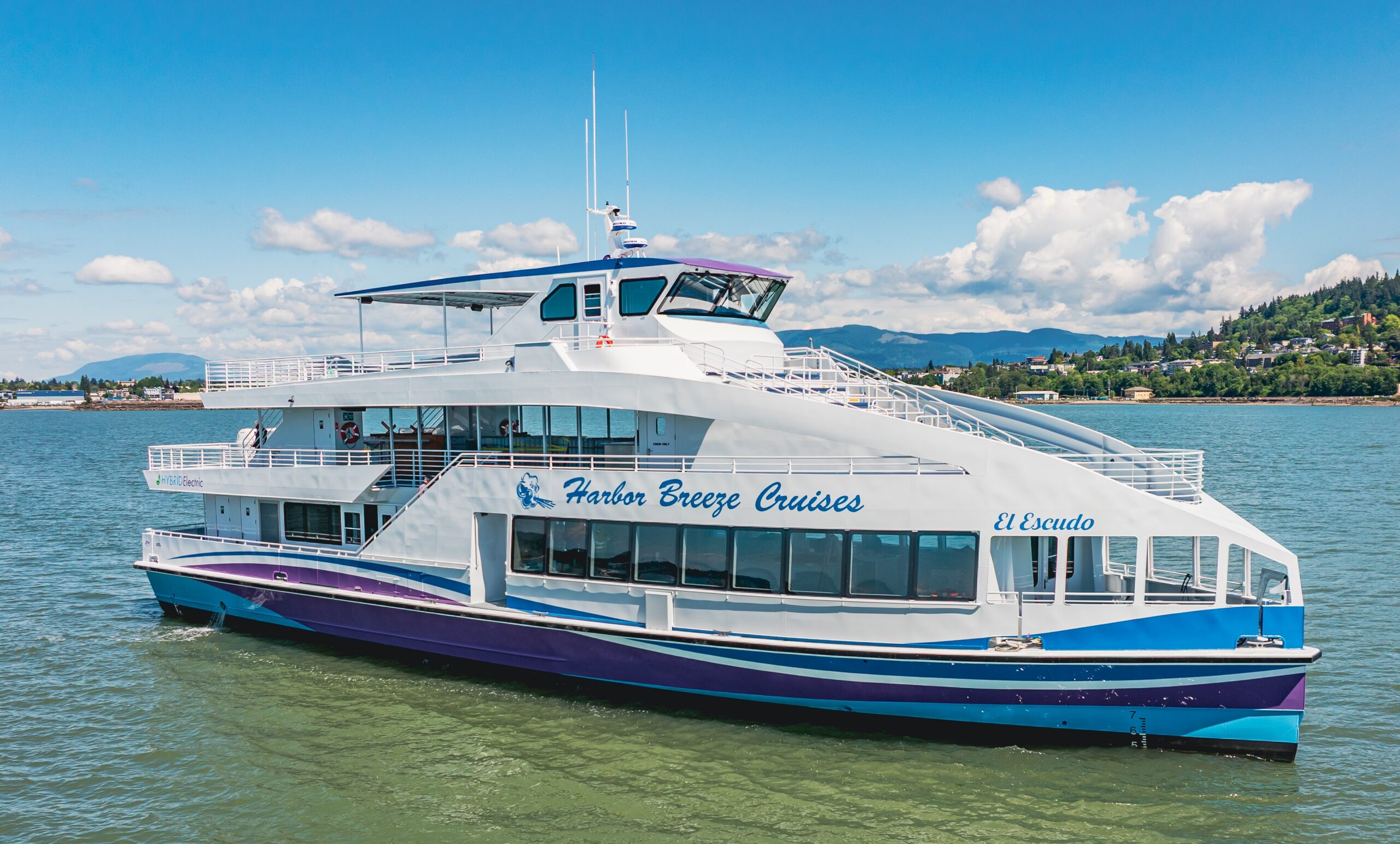 Harbor Breeze Cruises passenger vessel El Escudo underway